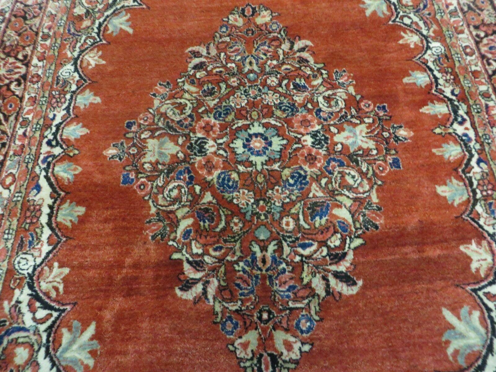 Antique Persian Sarouk Rug 5x8, Red, Semi Open Field, Hand Knotted, Wool - Nuvé