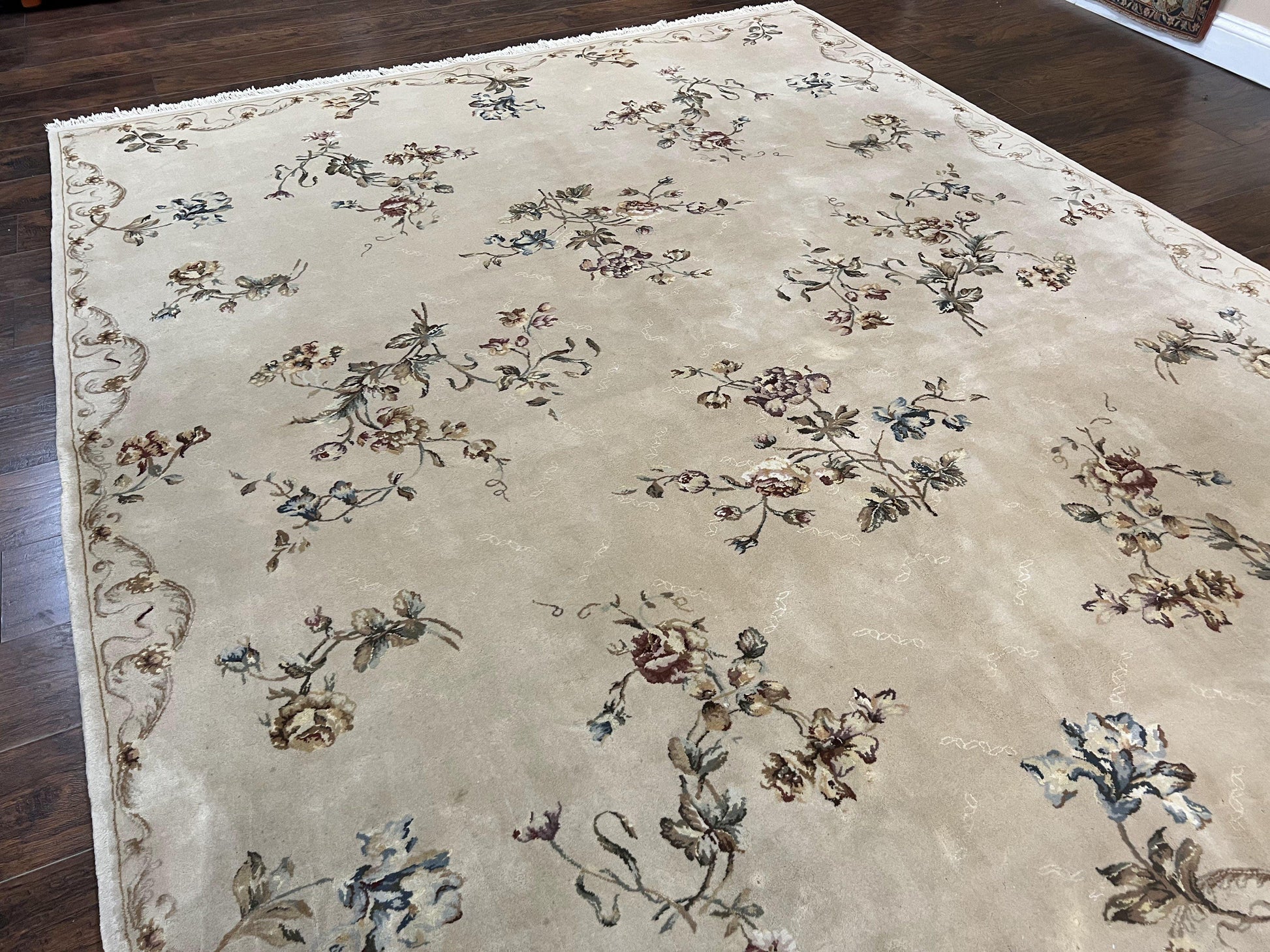 Chinese 120 Line Rug 8x10, Chinese Aubusson Wool & Silk Highlights Handmade Vintage Carpet, Beige Fine Weave Rug, Floral European Design - Nuvé