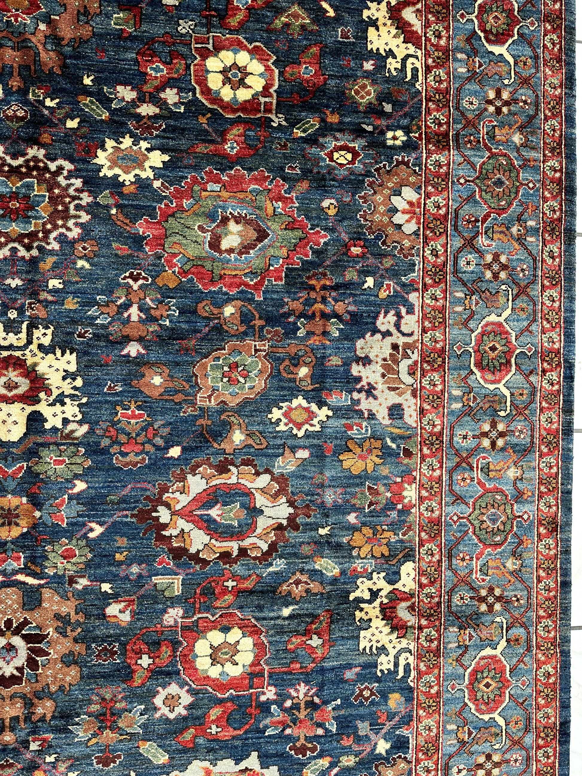 Trasitional Serapi Ghazni Wool Rug – 8' x 10’ – Intricate Floral Design - Nuvé