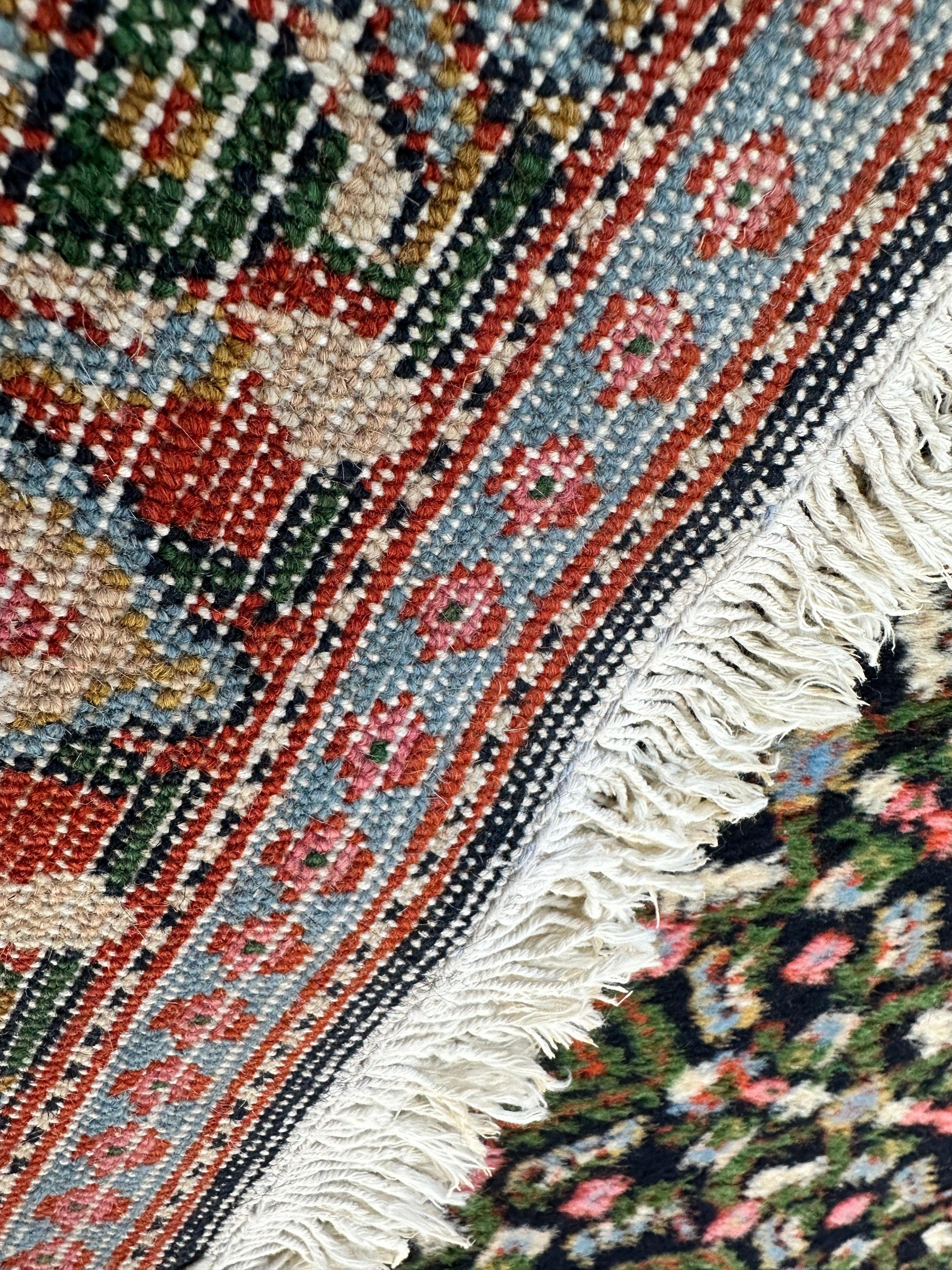 Vintage Persian Senneh Runner Rug - 2'8" x 9'8" - Handwoven Wool, Circa 1960-1980 - Nuvé