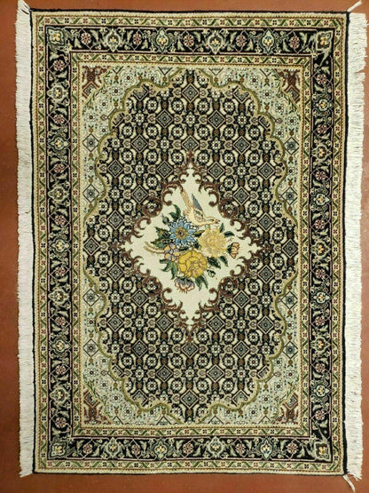 Small Persian Rug 2.4 x 3, Birds and Flowers, Finely Hand Knotted - Nuvé