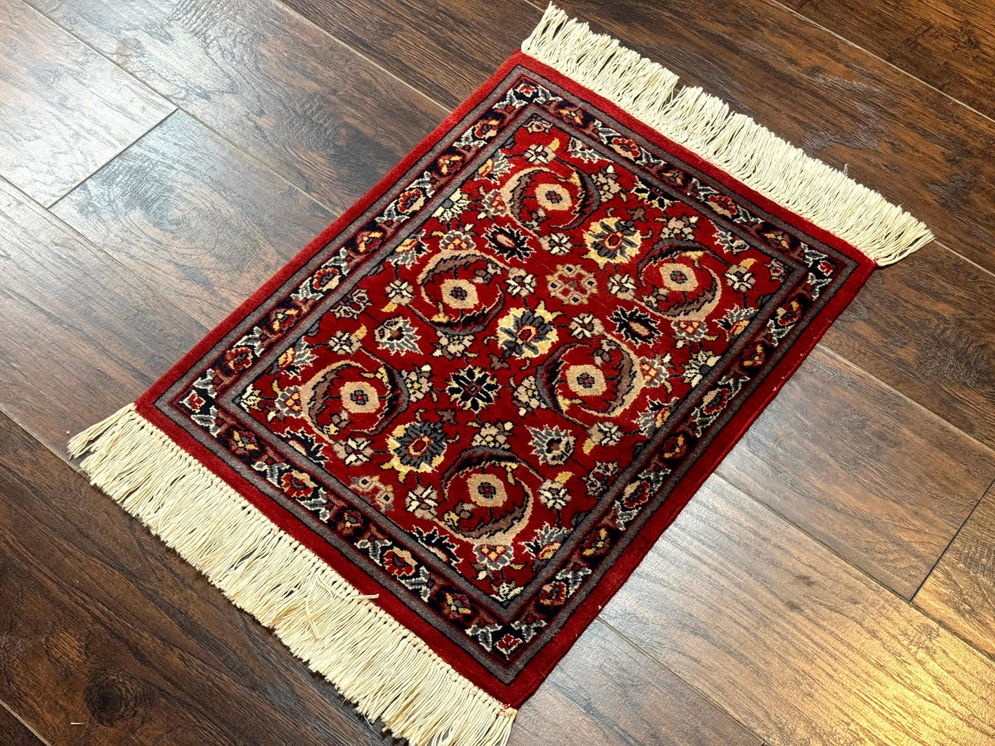 Small Pak Persian Handmade Wool Rug 1.7 x 2, Red - Nuvé