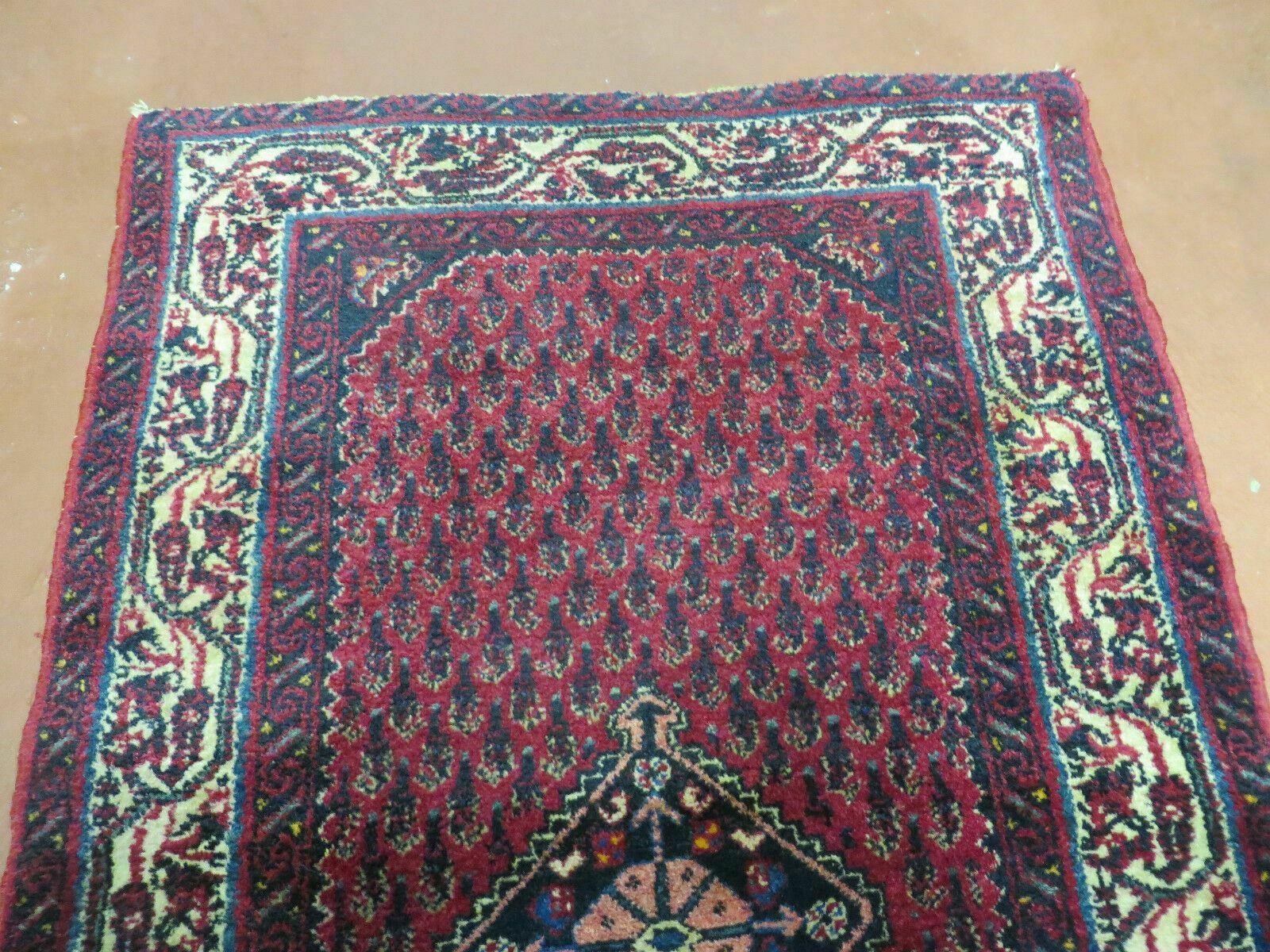 2.5' X 4' Vintage Handmade Indian Amritsar Wool Rug Paisley Design Red - Nuvé