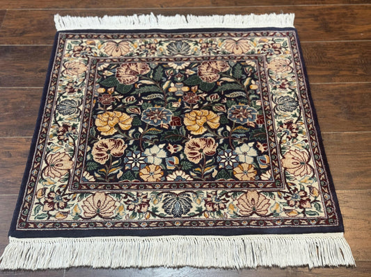 Square Pak Persian Small Rug 2.7 x 2.7, William Morris Design, Dark Green, Floral, Handmade - Nuvé