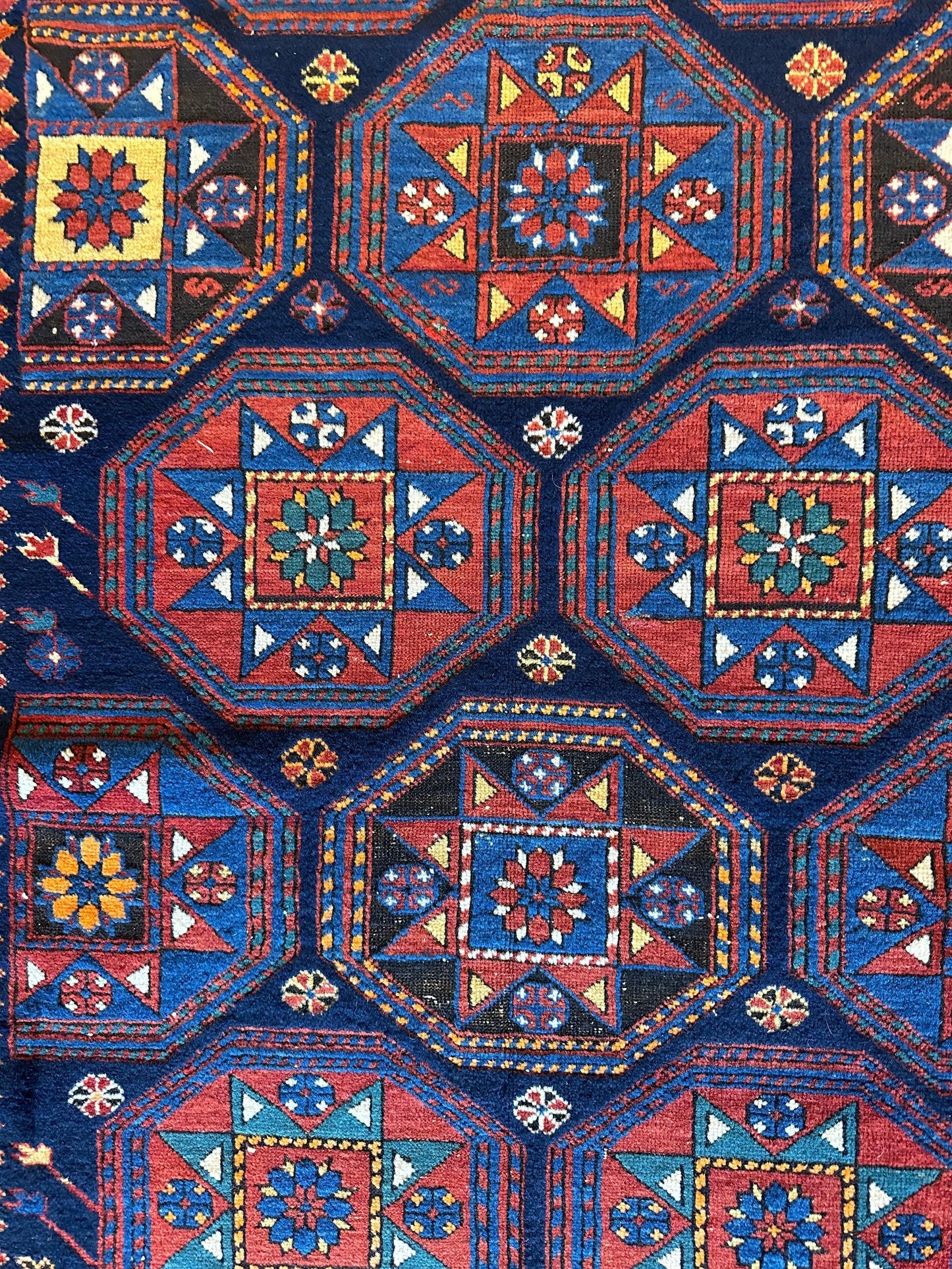 1880's Antique Shirvan 5x10 Area Rug - Nuvé