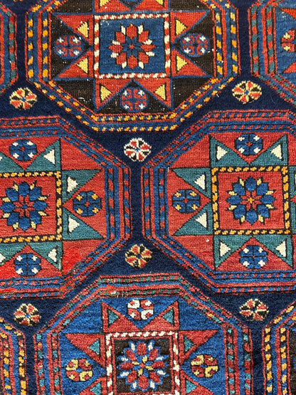 1880's Antique Shirvan 5x10 Area Rug - Nuvé