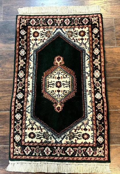 Small Indo Persian Dark Green Rug 2x3, Geometric Semi Open Field - Nuvé