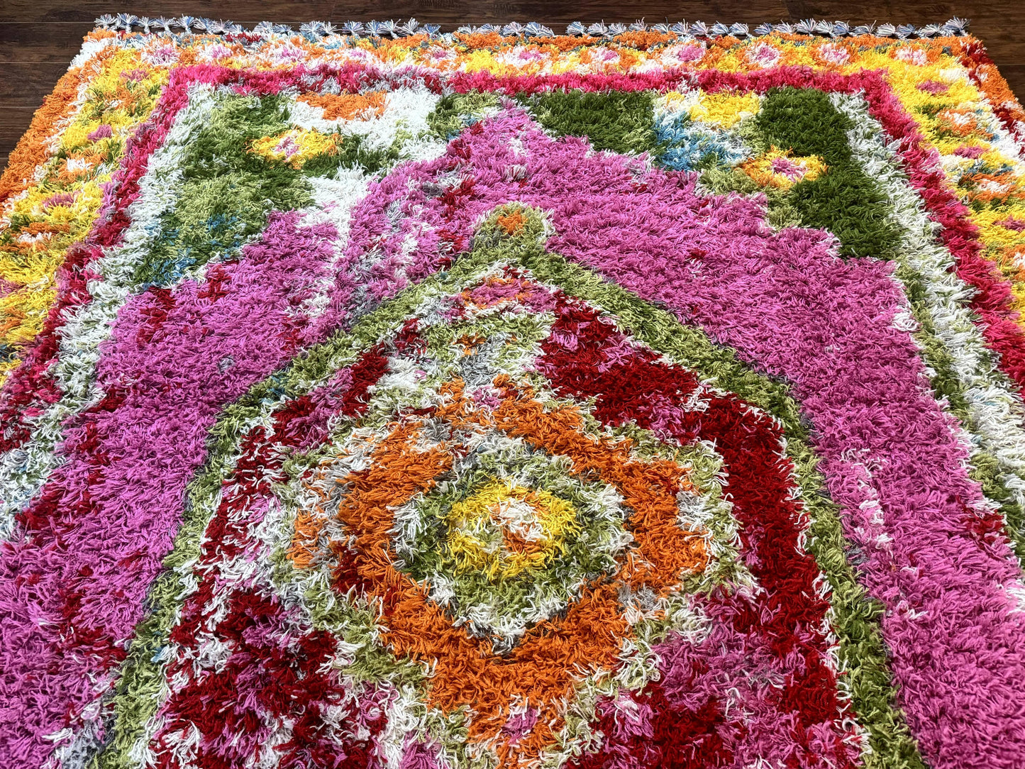 Colorful Shag Rug 8x10, Fuchsia and Multicolor - Nuvé