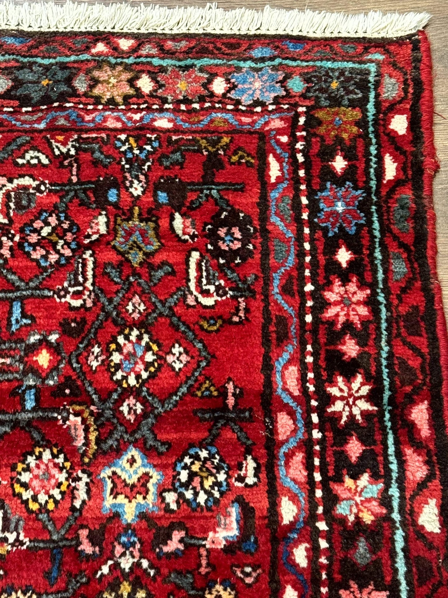 Red Persian Rug 4x7, Village Rug, Wool Vintage Carpet - Nuvé