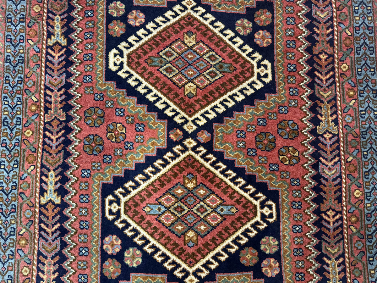 5x7 Persian Tribal Design Rug, Wool, Geometric Medallions, Vintage, Power Loomed