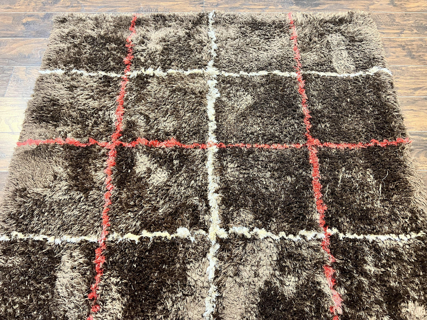 Shag Rug 6x8, Brown, Panel Design - Nuvé