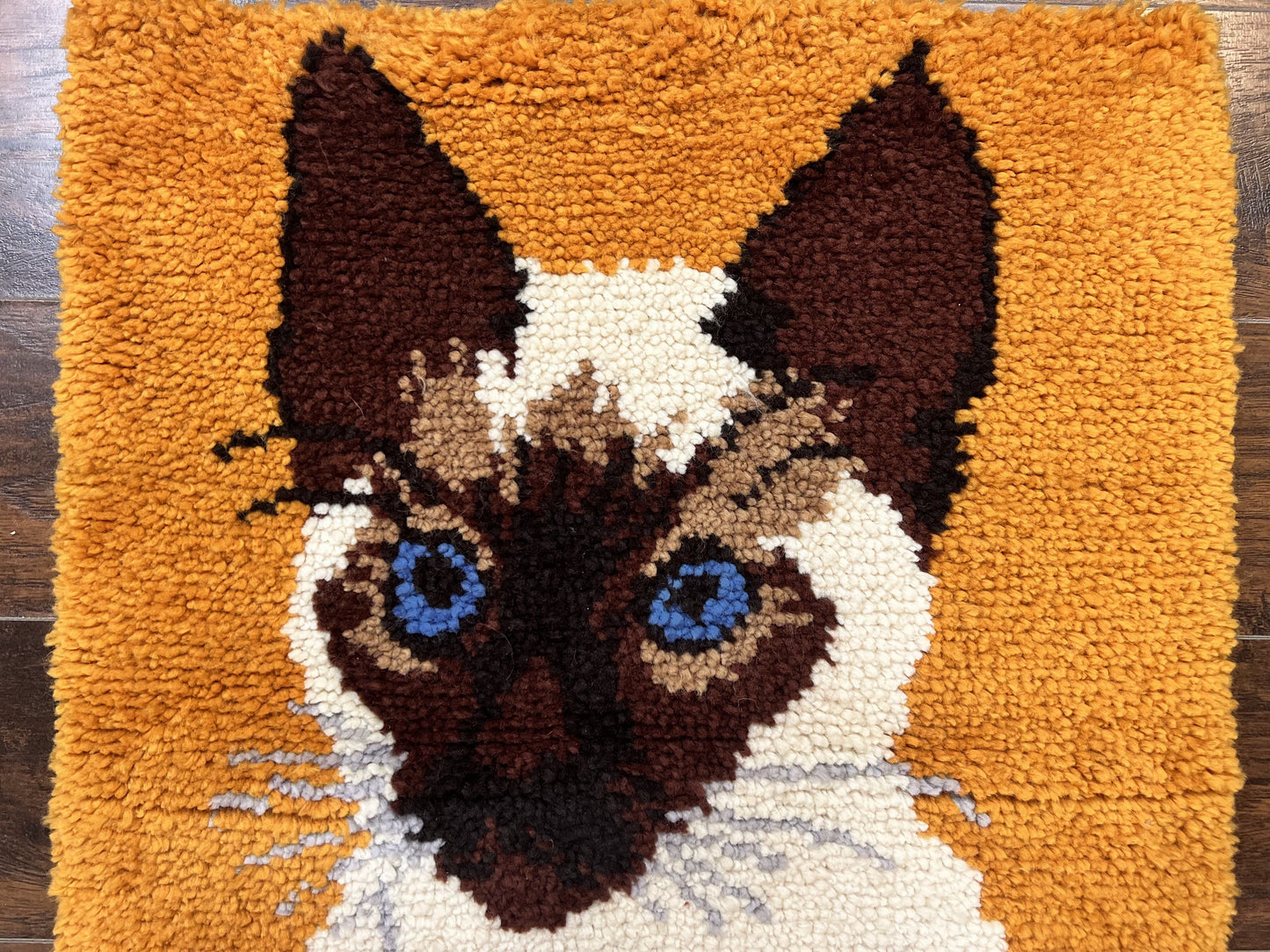 Small Shag Rug with Siamese Cat Pictorial, 2x3 ft Rug, Wool, Vintage, Danish Rya Shag Rug, Orange - Nuvé