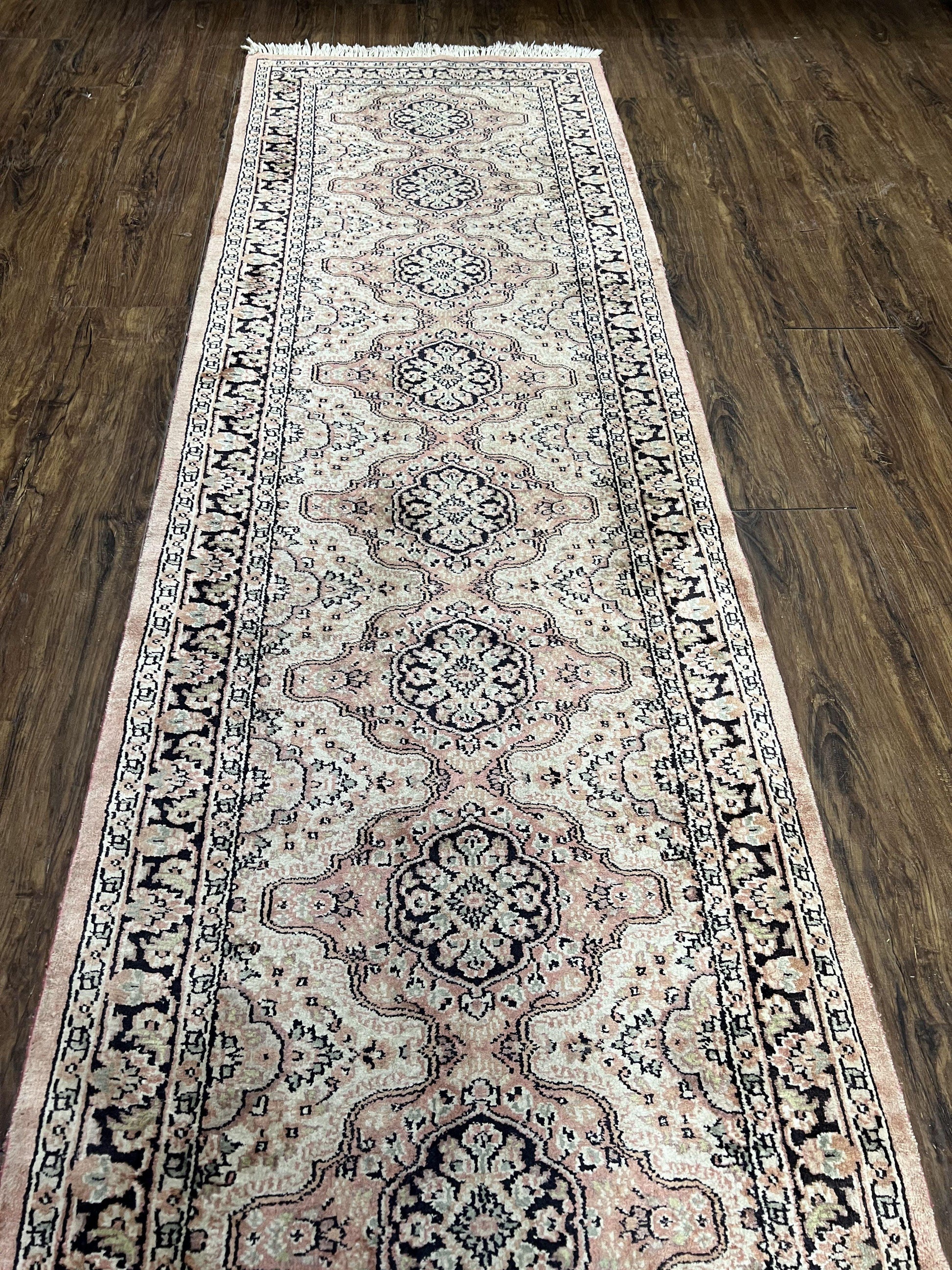 Silk Kashmiri Runner 2.7 x 10 ft Vintage Rug, Ivory Pastel Pink, Hand-Knotted Vintage Runner, Hallway Carpet, Indian Rug Medallion Runner - Nuvé