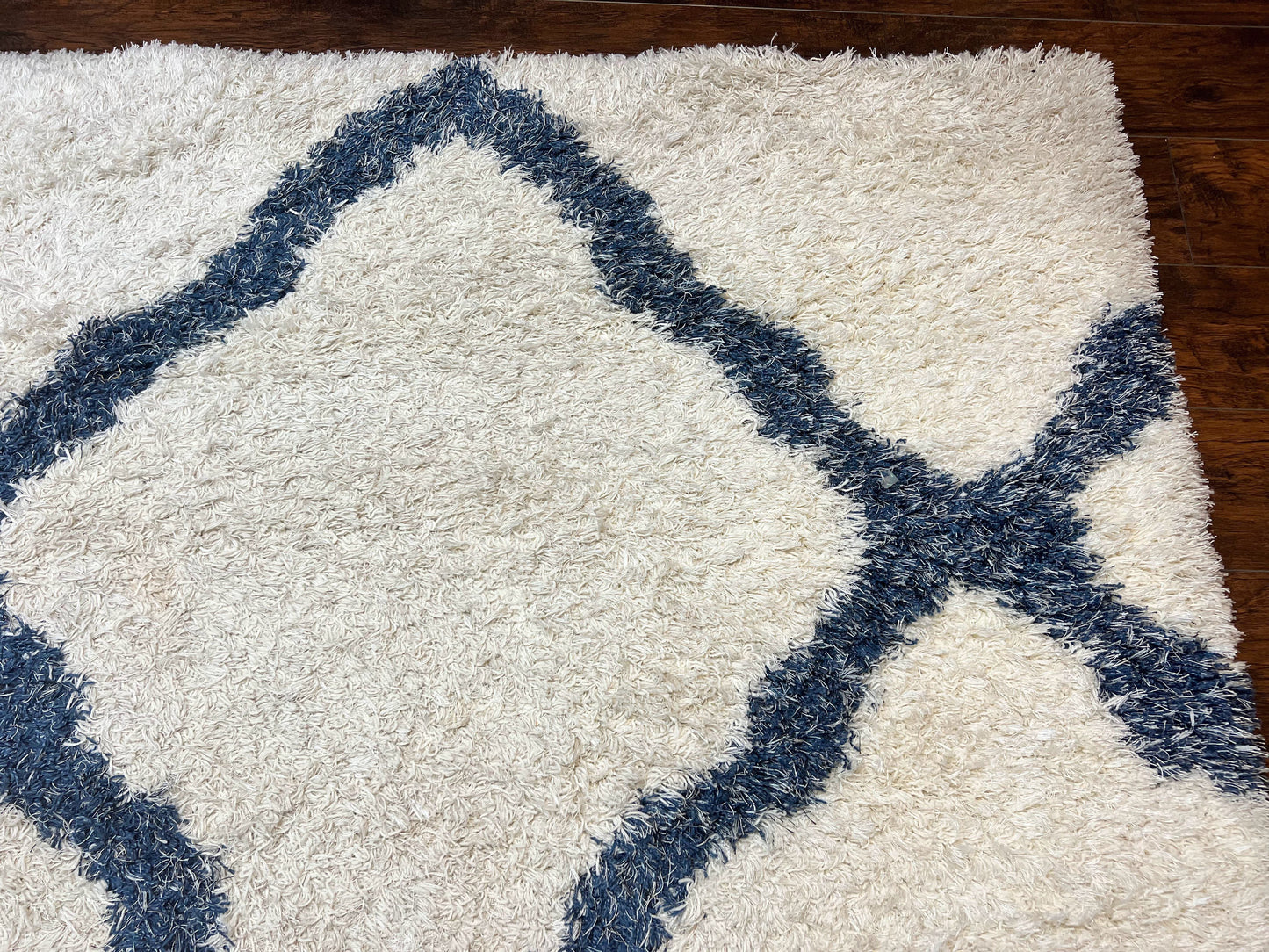 Modern Shag Rug 9x12, Ivory and Dark Blue, Diamond Pattern, Soft, Room Sized, Contemporary Rug, Plush