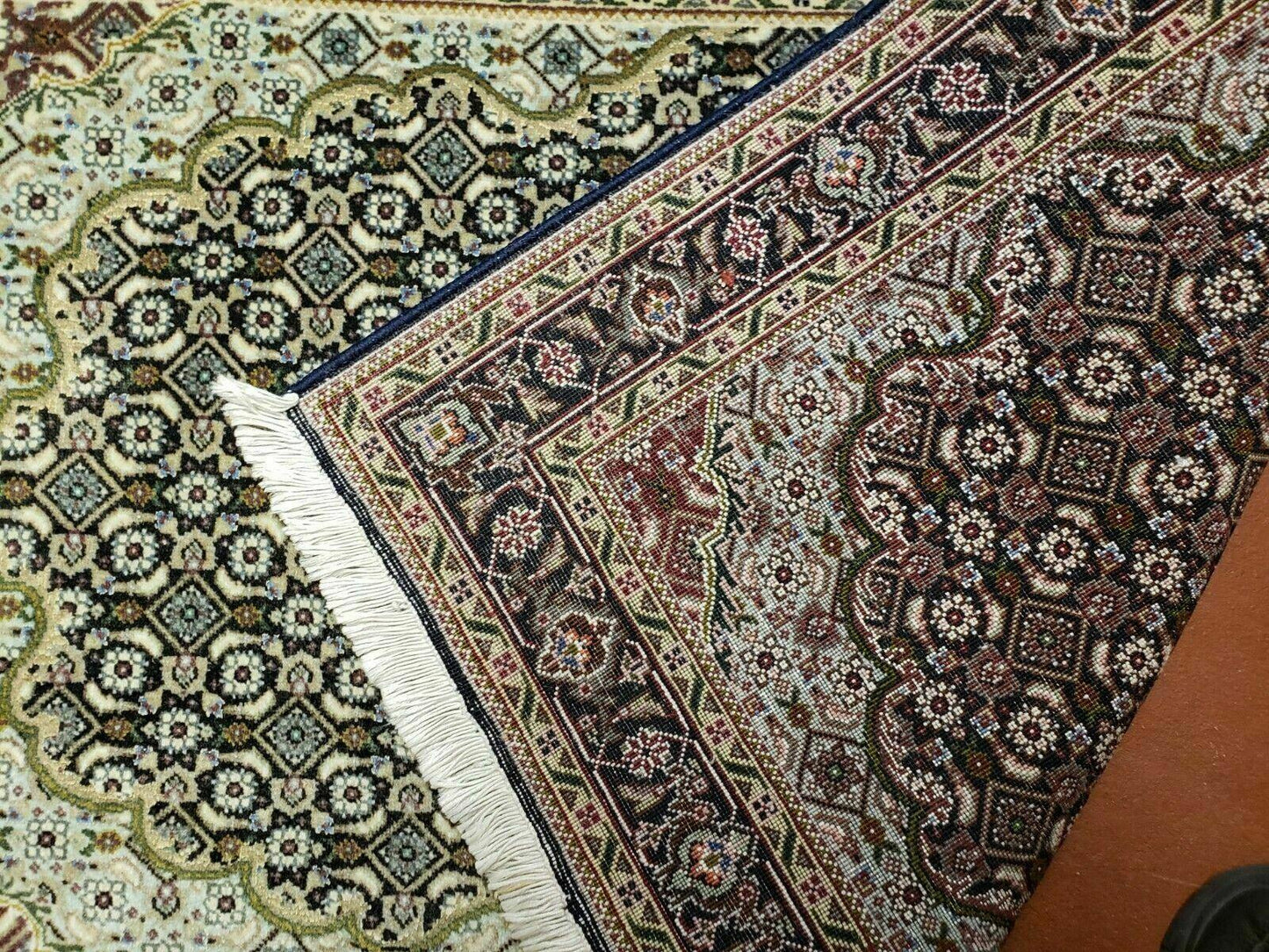 Small Persian Rug 2.4 x 3, Birds and Flowers, Finely Hand Knotted - Nuvé