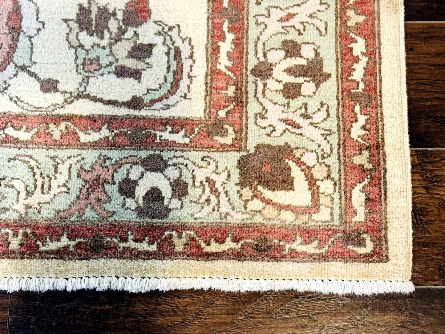 Indo Mahal Rug 4 x 5.6, Indian Handmade Wool Area Rug - Nuvé