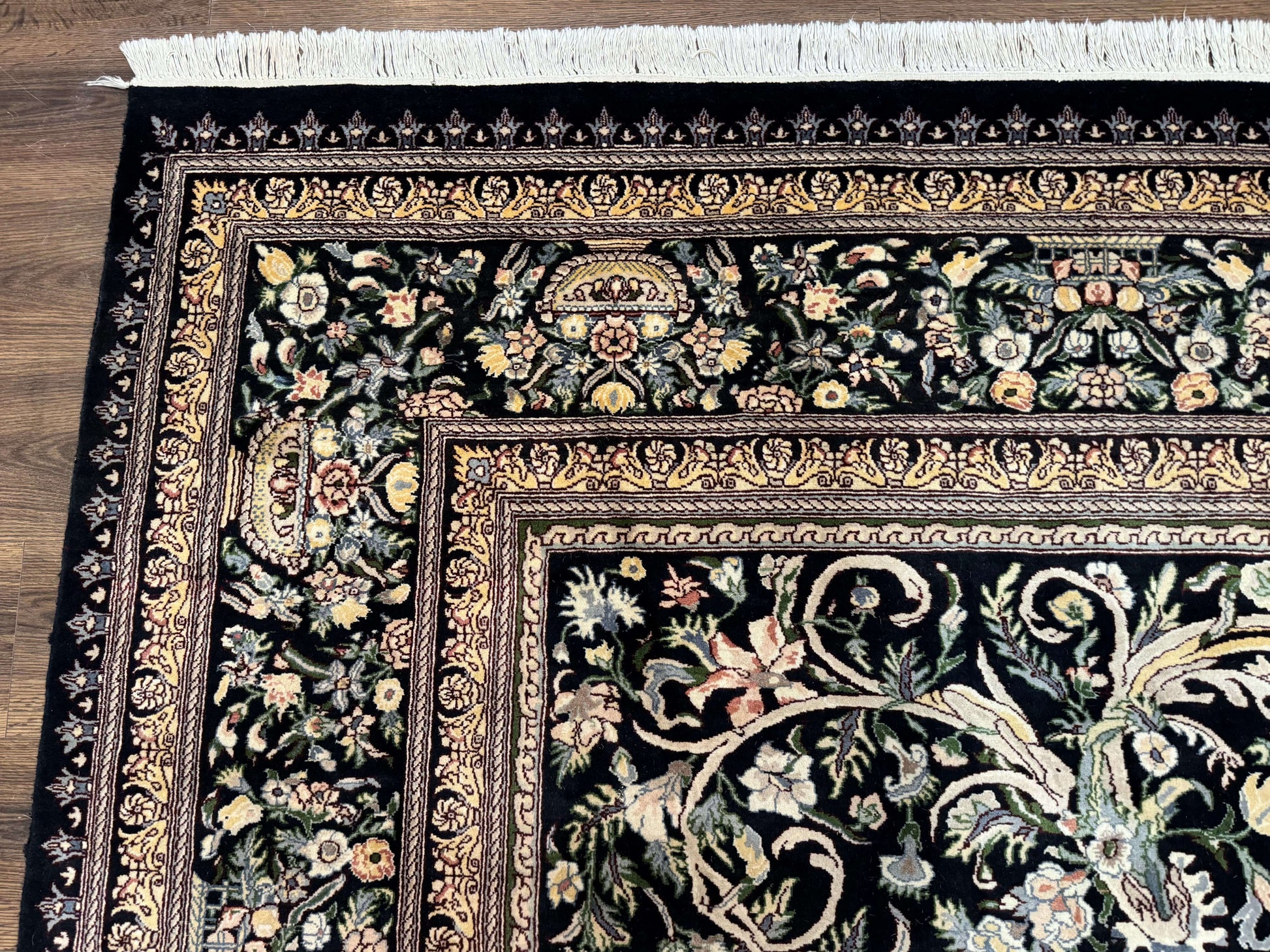 Pak Persian Rug 10x14, Elegant Floral Carpet, Fine 225 KPSI - Nuvé
