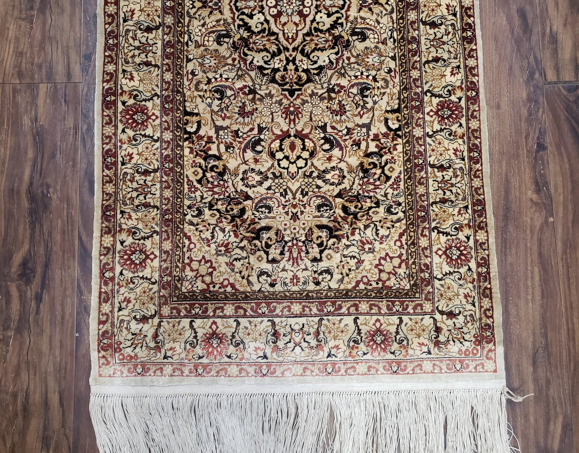 Silk Oriental Rug 1' 7" x 3', Very Fine Silk Carpet, Small Silk Rug, Traditional Floral Medallion, Hand-Knotted Cream Beige Vintage Silk Rug - Nuvé