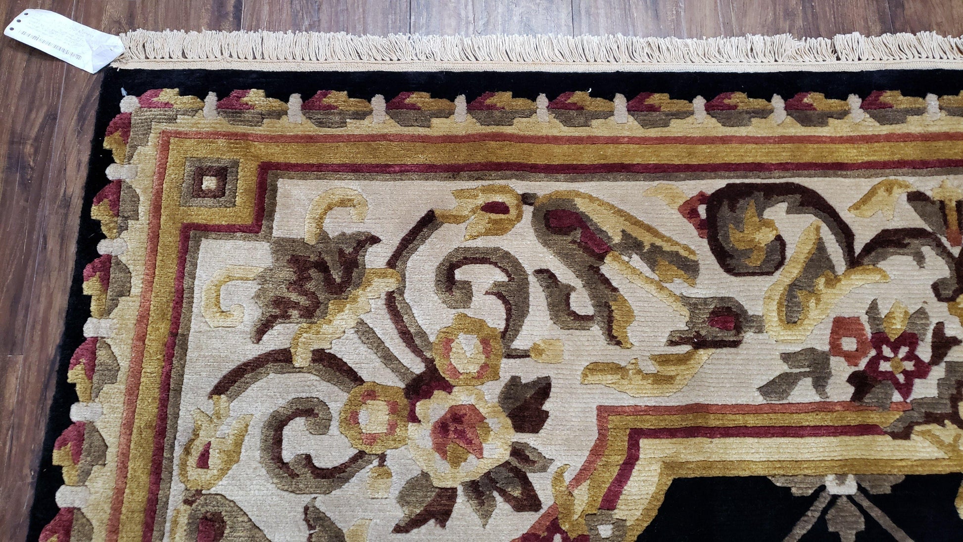 Nepal Rug 6x9, New Aubusson Nepalese Tibetan Carpet 6'1" x 8' 8", Hand-Knotted Wool, Unused, Black & Cream, Savonnerie Pattern, Soft Pile - Nuvé