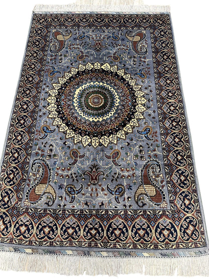 Hand-Knotted Parak Rug – Gray, 40” x 60” | Afghan Wool Rug - Nuvé