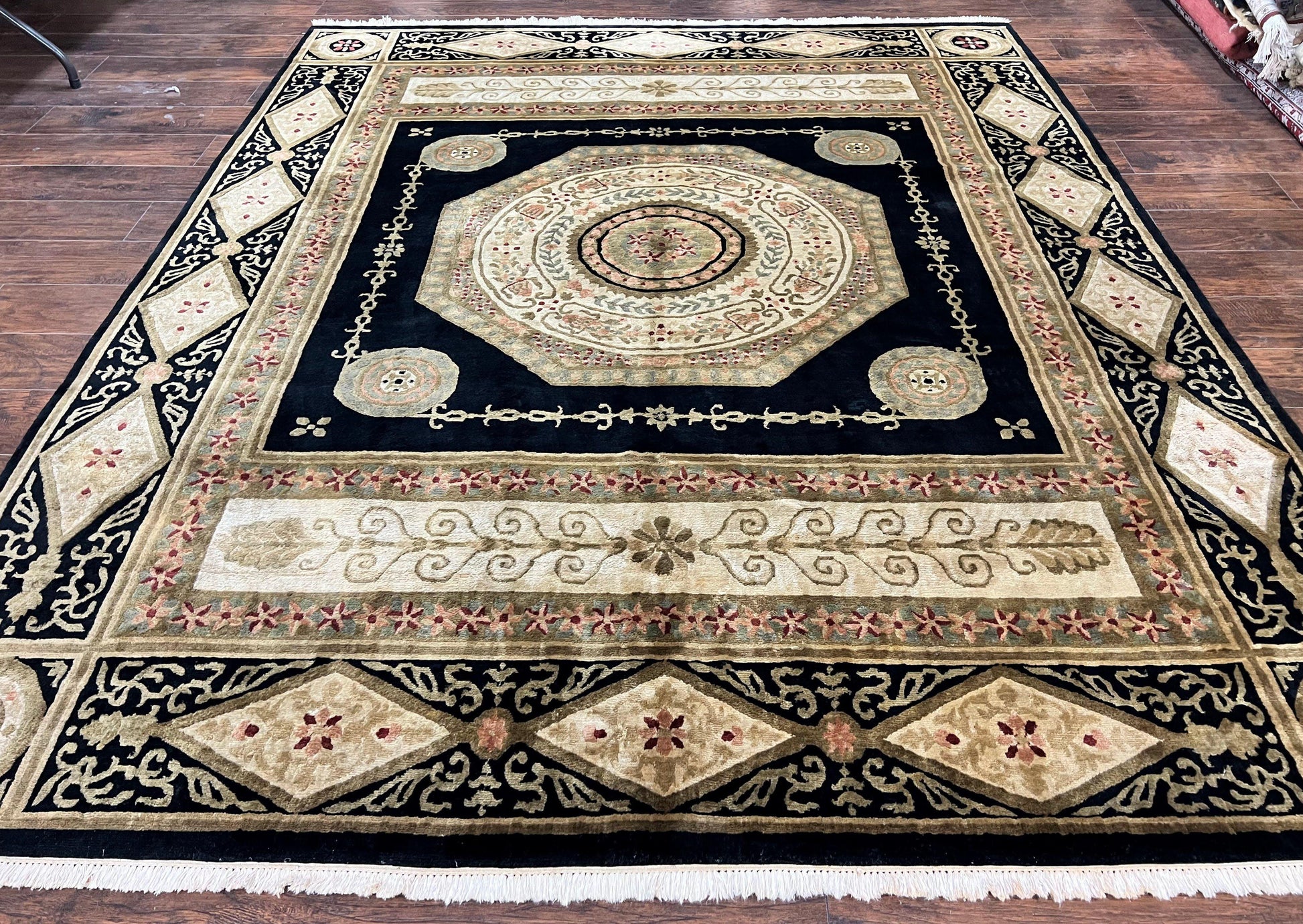 Tibetan Rug 8x10, Nepali Area Rug, Soft New Zealand Wool Carpet 8 x 10 ft, Black Tan Beige, Vintage Handmade Rug, French Aubusson Pattern - Nuvé
