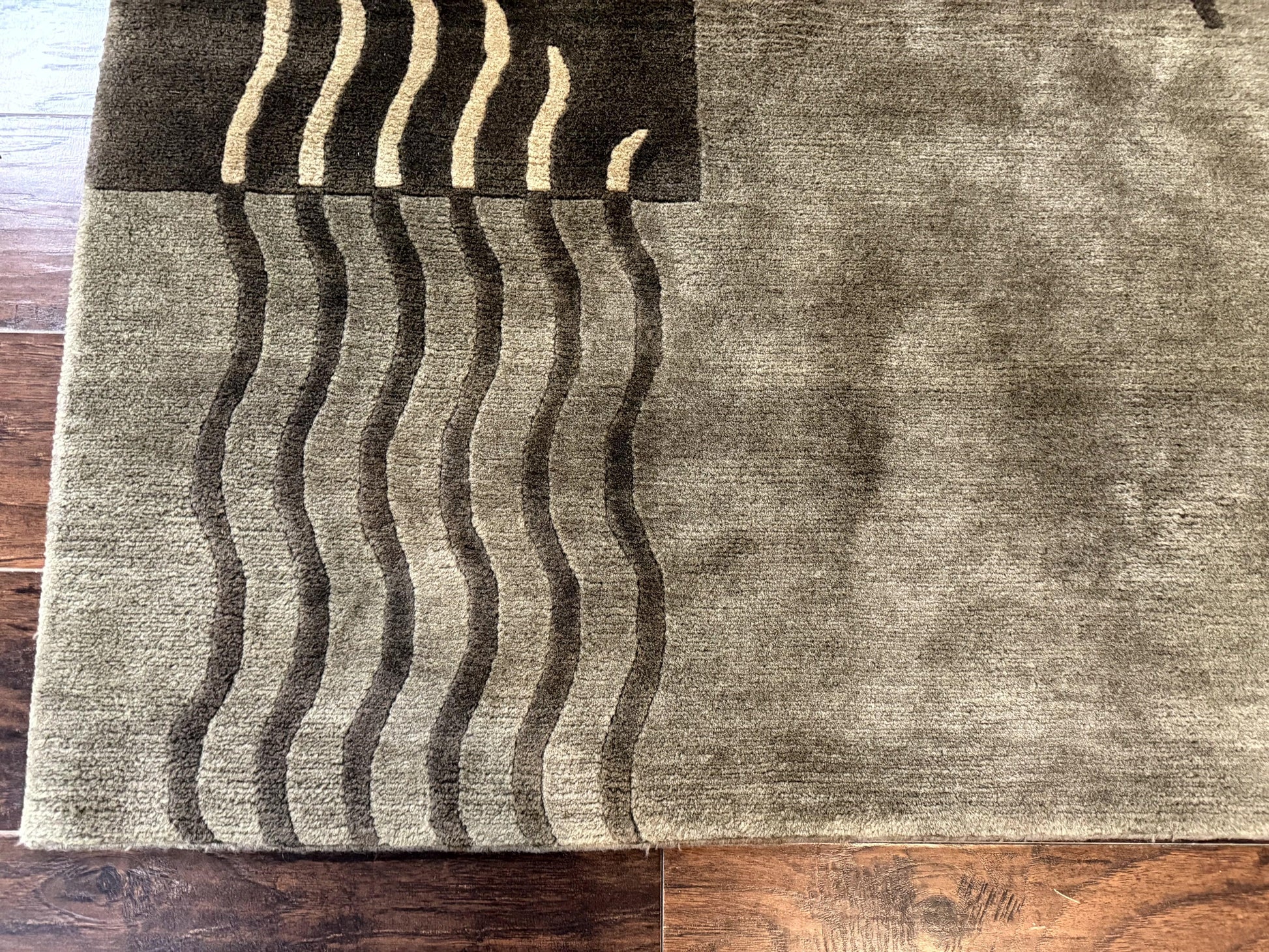 Modern Tibetan Wool Rug 3.6 x 5.6, Shades of Green, Abstract Design - Nuvé