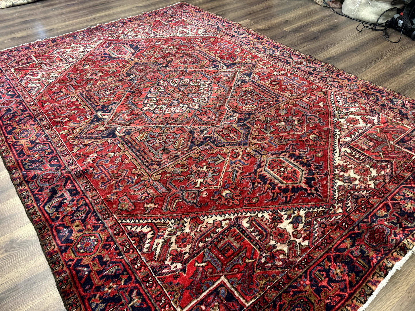 Persian Heriz Rug 7x10, Geometric Pattern, Red Ivory Navy Blue - Nuvé