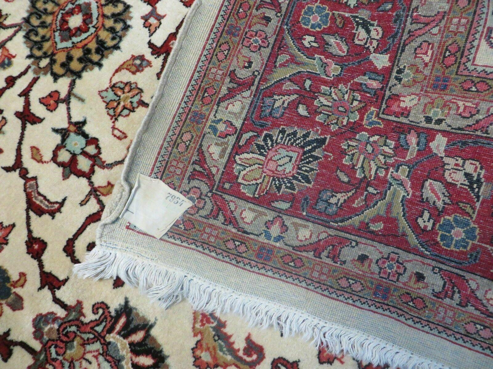 7' X 10' Vintage Handmade India Floral Oriental Wool Rug Hand knotted Carpet - Nuvé
