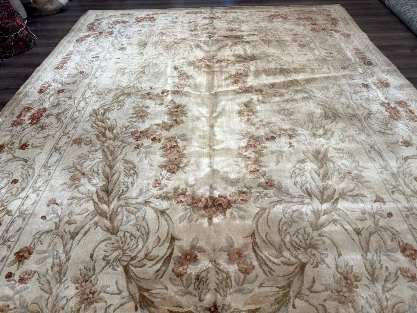 Chinese Aubusson Wool Rug 10x14, European Design, Thick Wool Pile - Nuvé