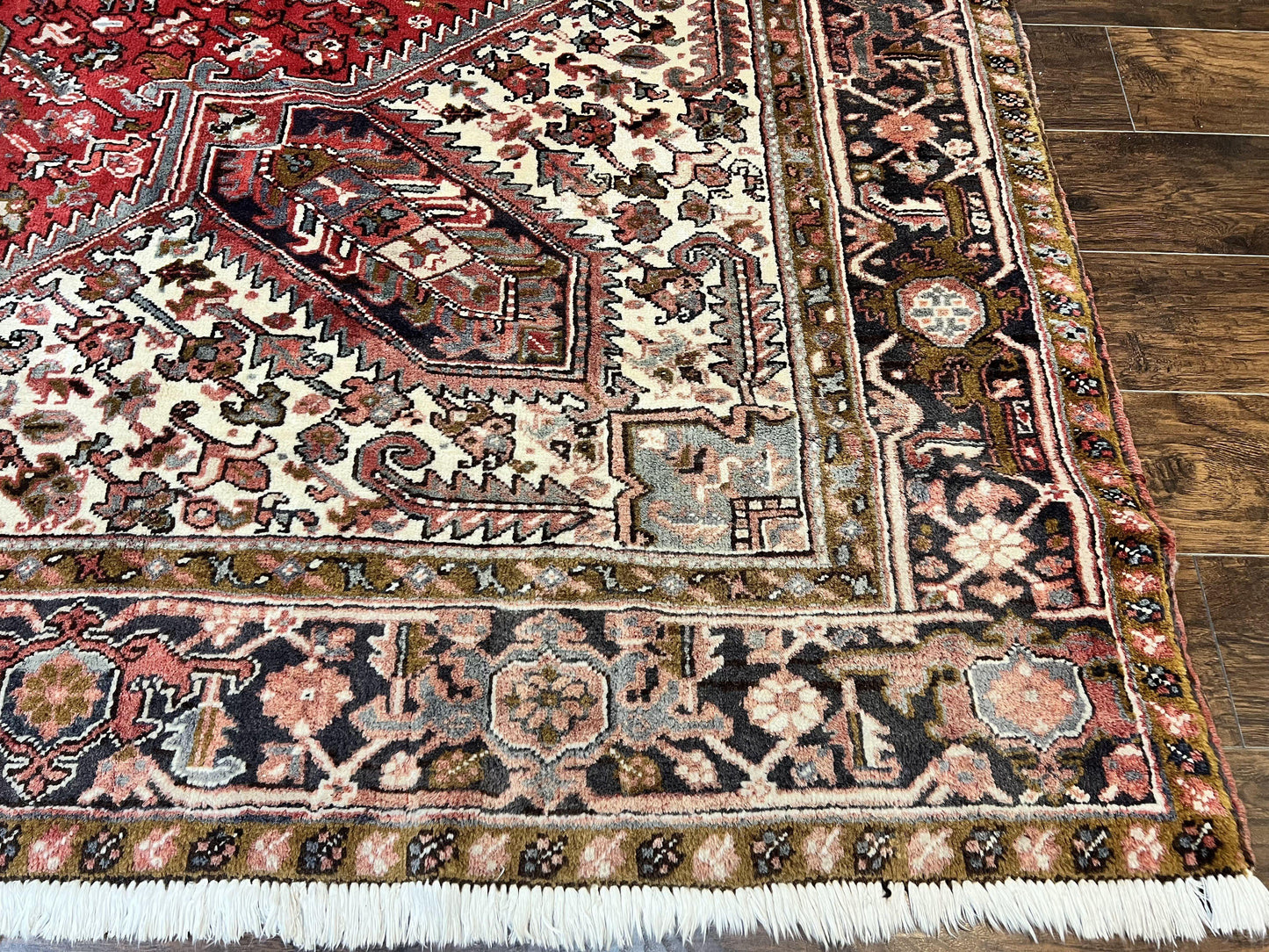 Large Persian Heriz Rug 10x13, Wool Hand Knotted Antique Carpet, Red and Ivory, Geometric Tribal Room Sized Rug, Decorative Oriental Rug - Nuvé