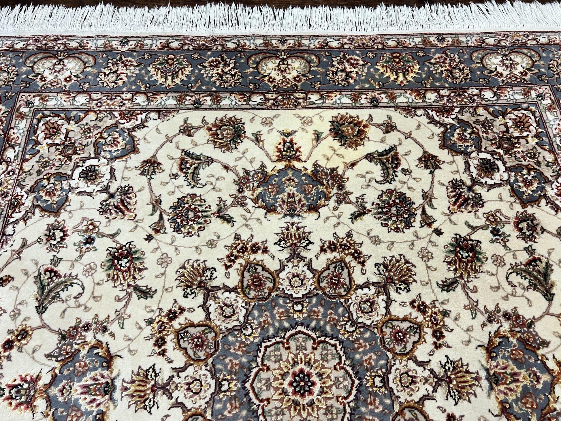 Sino Persian Square Rug 5x5, Very Fine Oriental Carpet, Wool & Silk Highlights, Ivory, Hand Knotted Handmade Vintage Traditional Rug - Nuvé