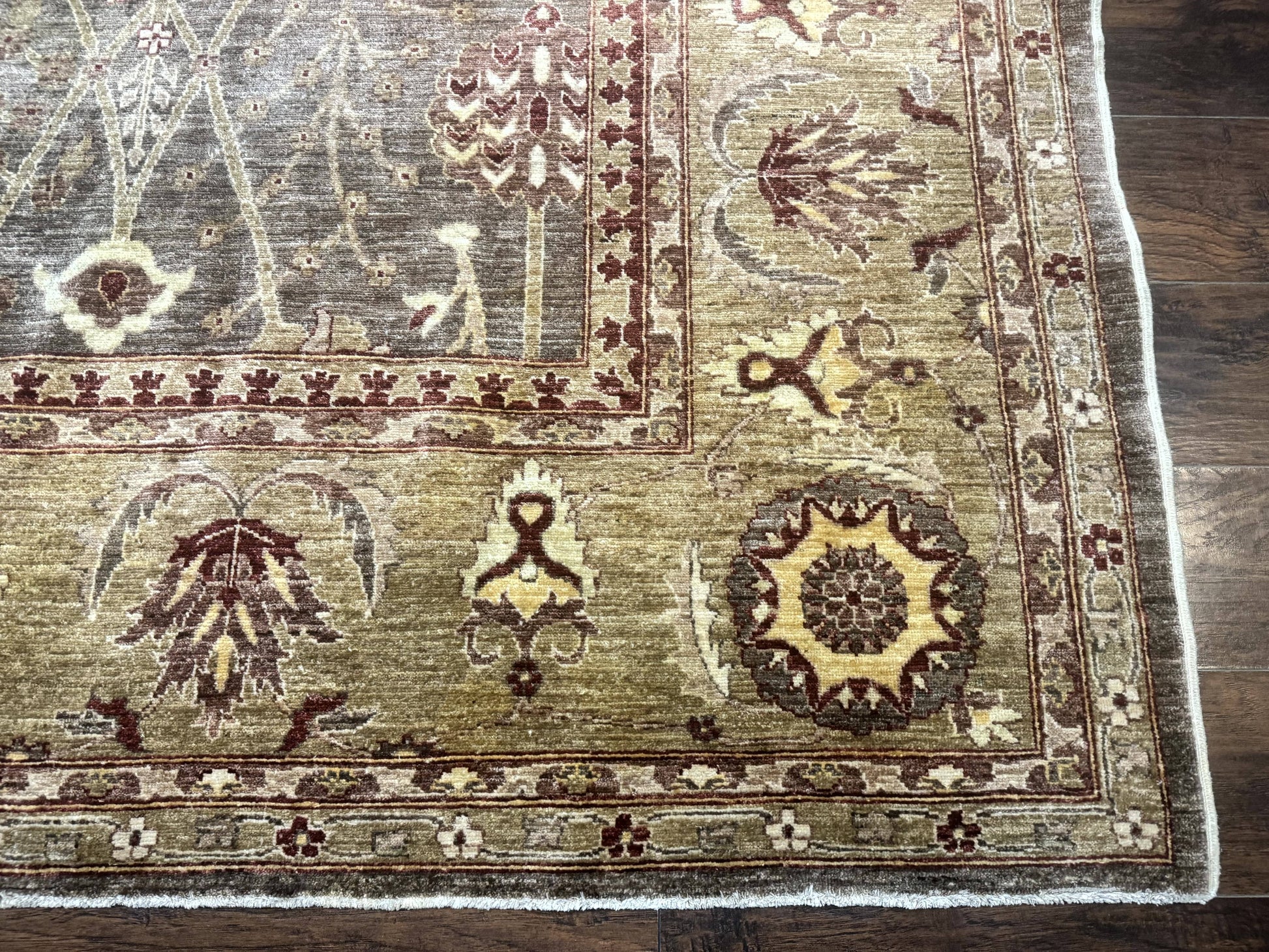 Pakistani Rug 10x14, Large Peshawar Chobi Carpet - Nuvé