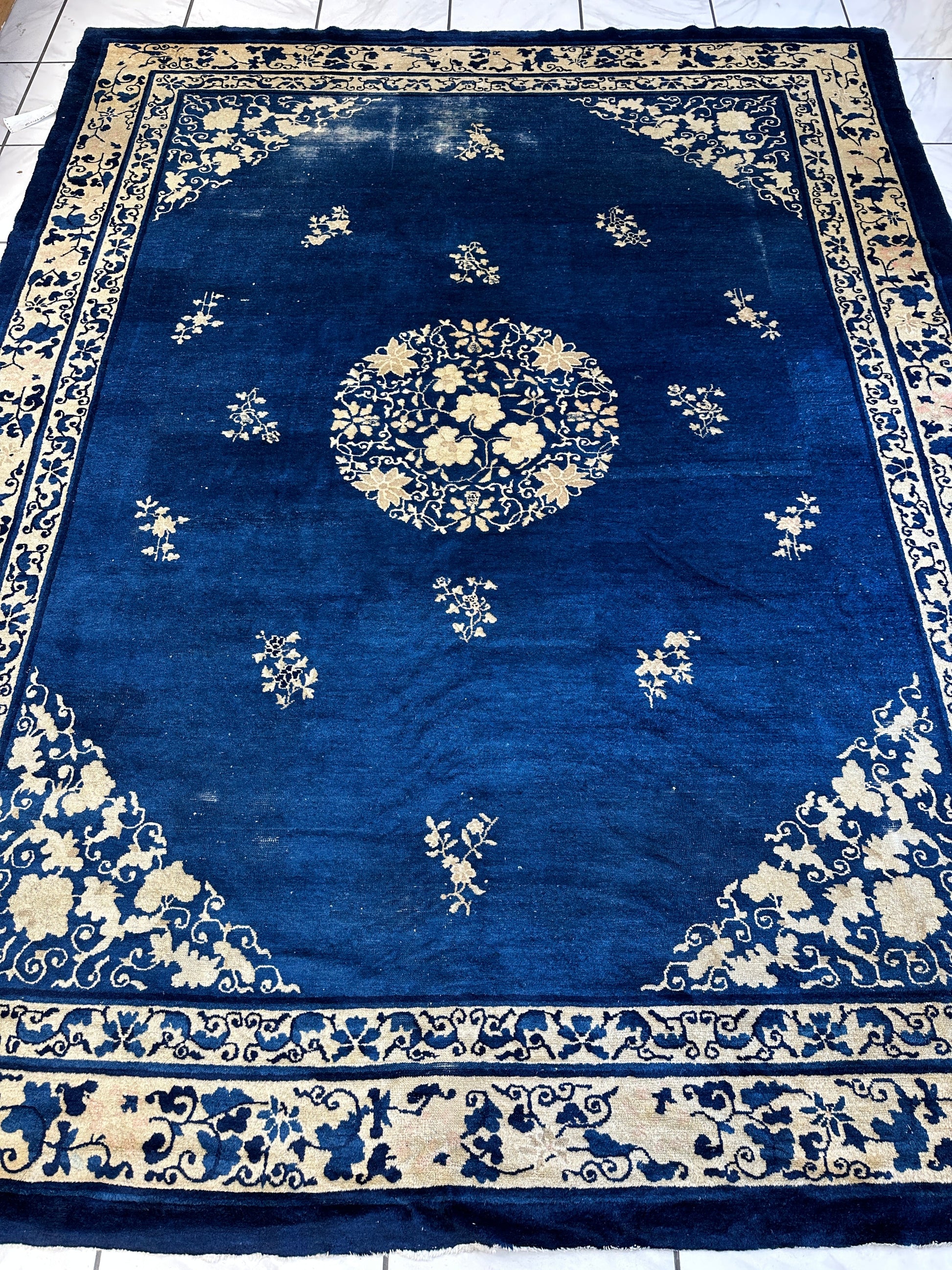 Hand-Knotted Antique Chinese Peking Wool Rug – 9’ x 11’5” – Distressed Blue, 19th Century - Nuvé