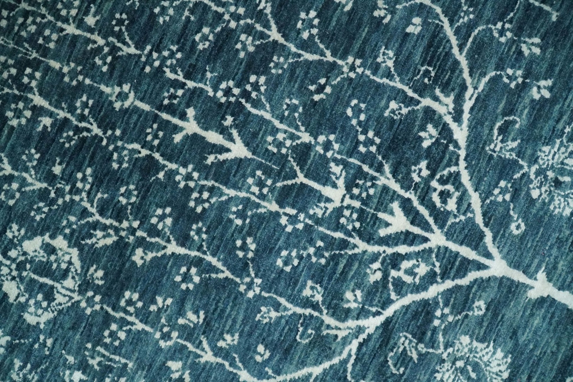 2.6x10 Fine Hand Knotted White and Blue Traditional Vintage Persian Style Antique Wool Rug | AGR23 - Nuvé