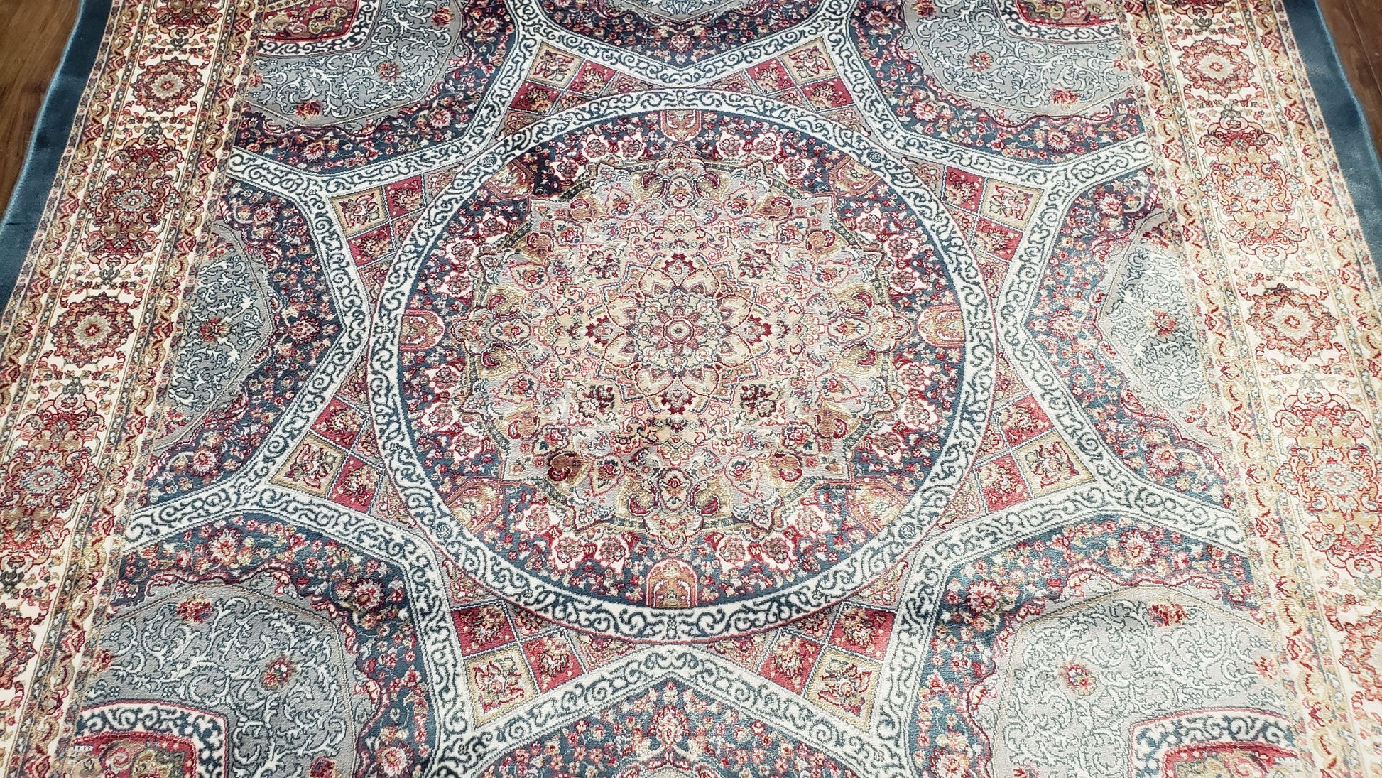 4x6 Silk Carpet, Light Blue & Beige Oriental Rug 4 x 6ft, Traditional Design Medallion All Over, Bamboo Silk, Super Fine, High Quality, Soft - Nuvé