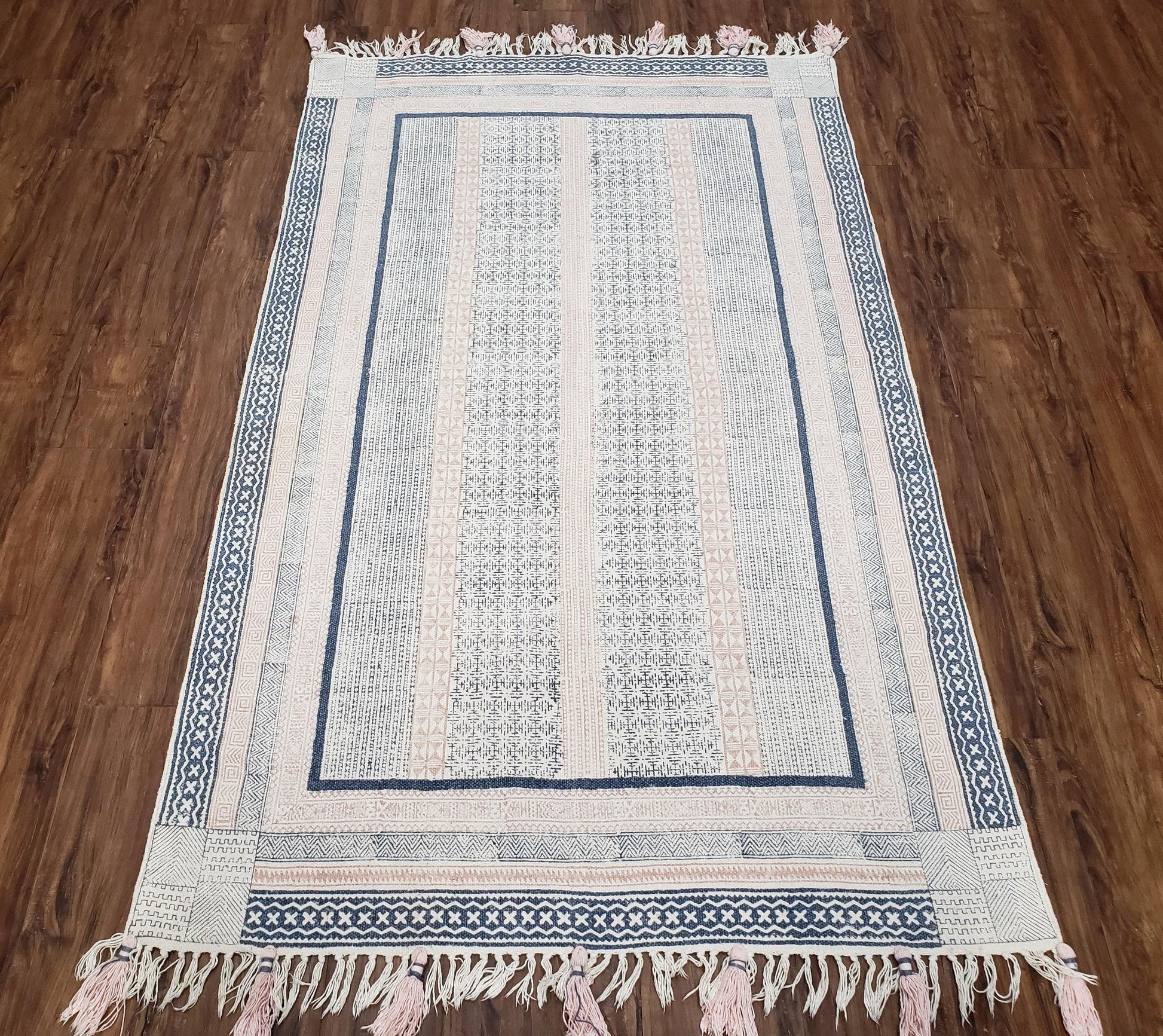 Vintage Moroccan Kilim Area Rug 4x6, Ivory & Blues, Moroccan Wall Hanging, Wool, Handmade, 3'9" x 6' 1", Boho Rug, Flatweave Moroccan Carpet - Nuvé