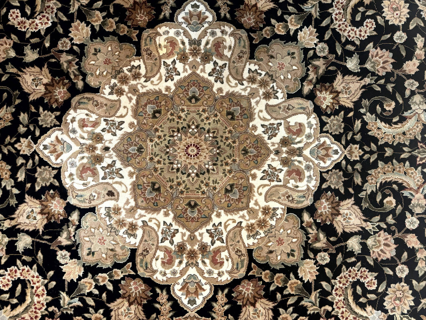 Sino Persian Rug 9x12, Floral Medallion, Black and Ivory, Elegant - Nuvé