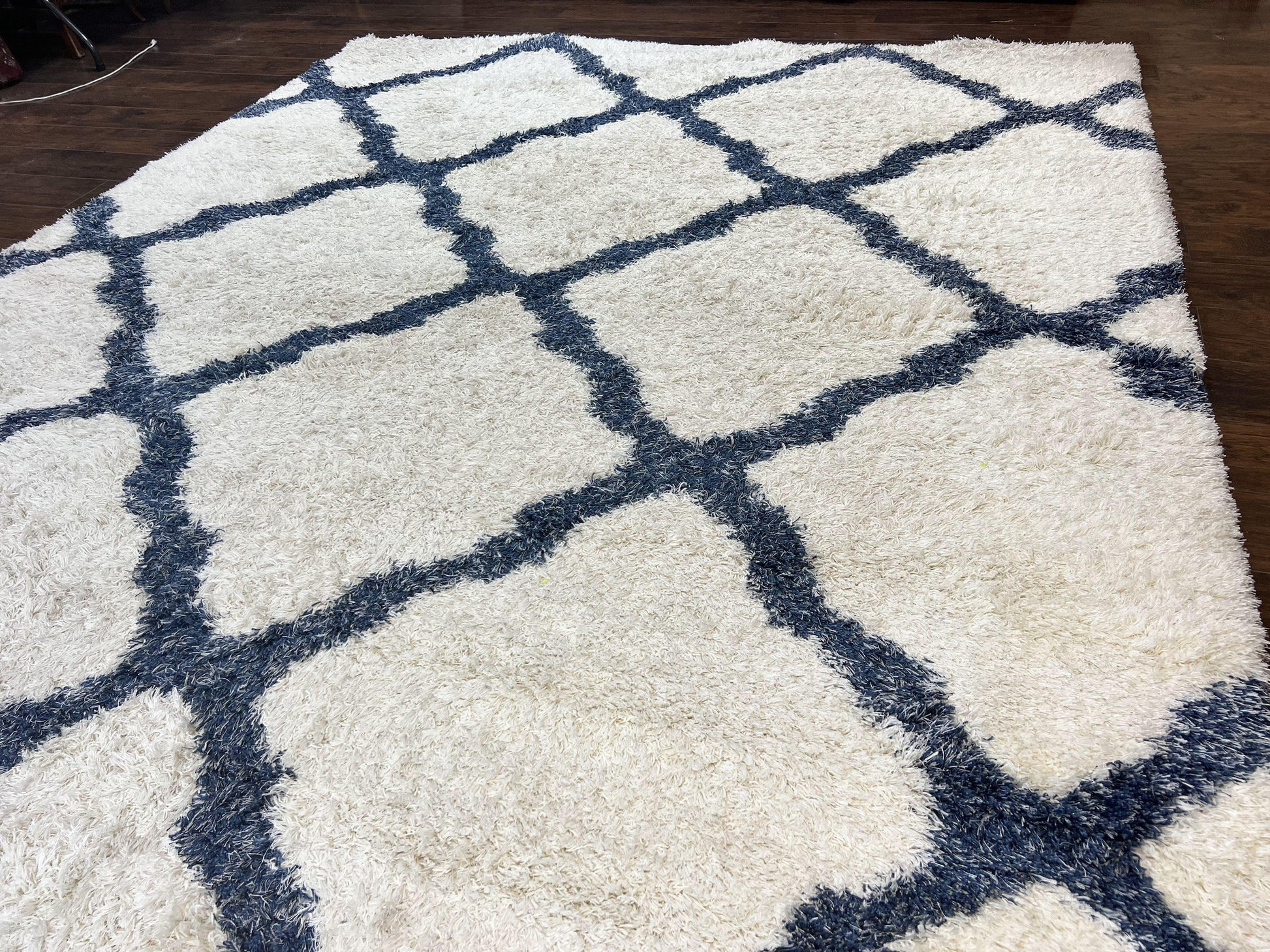 Modern Shag Rug 9x12, Ivory and Dark Blue, Diamond Pattern, Soft, Room Sized, Contemporary Rug, Plush - Nuvé
