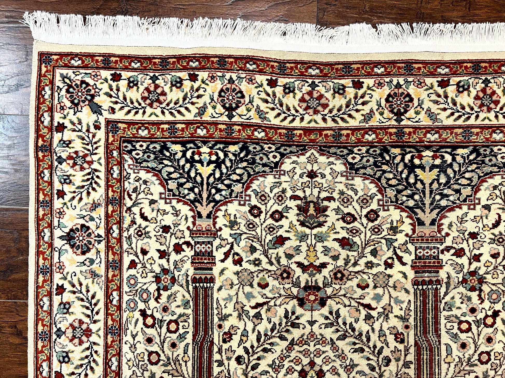 Pak Perisan Prayer Rug 4x6, Tree of LIfe Carpet, Handmade Vintage Wool Rug, Beige, Floral Vases - Nuvé