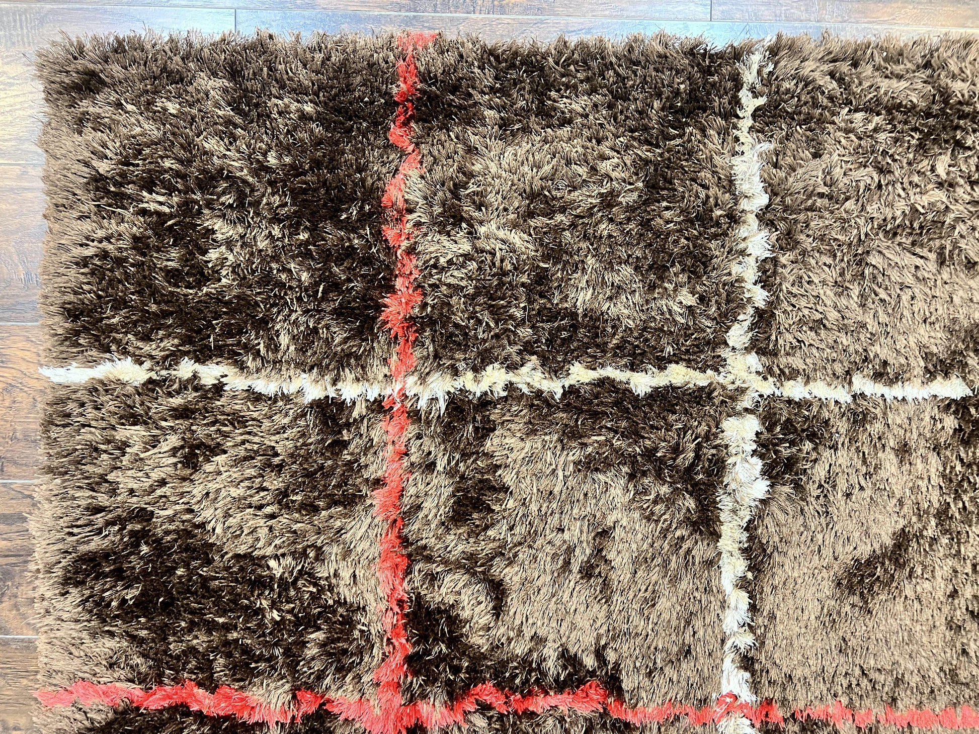 Shag Rug 6x8, Brown, Panel Design - Nuvé