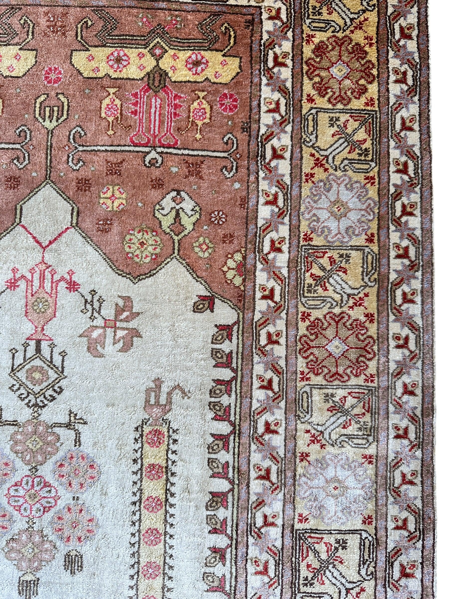 Luxurious Hand-Knotted Pure Silk Turkish Kayseri Rug – Intricate Floral & Geometric Design, 2’2” x 3’ - Nuvé