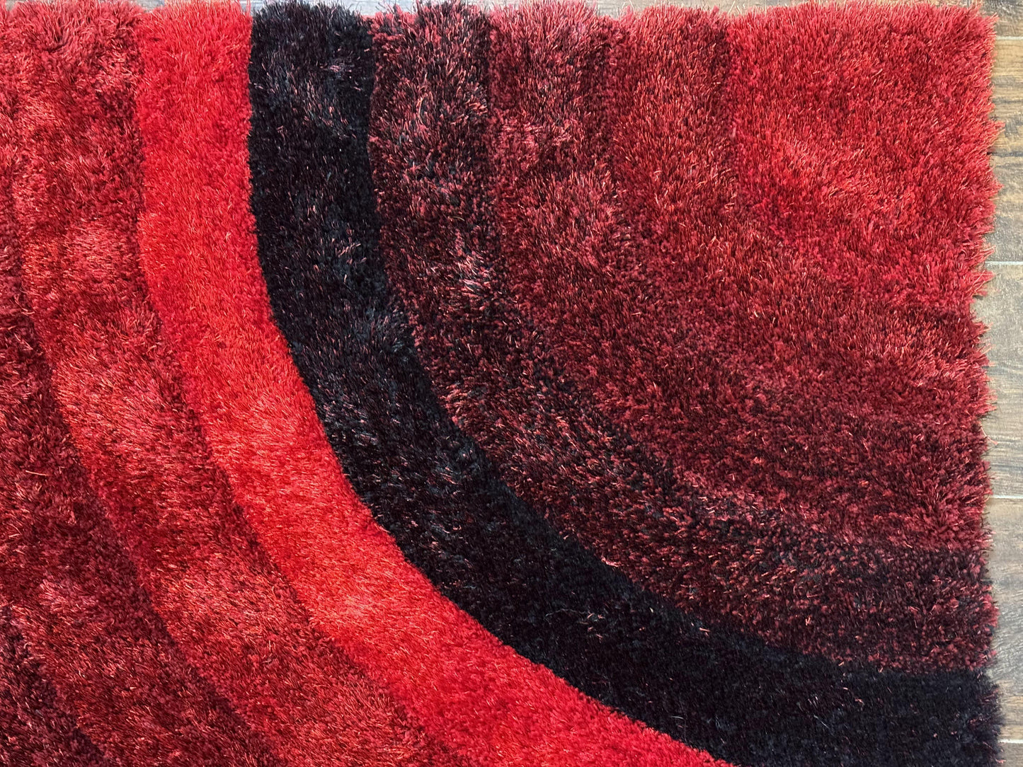 Red and Black Shag Rug 5x7, Pair A - Nuvé