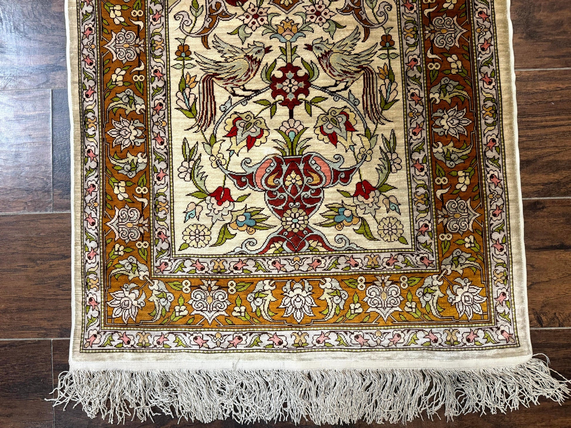 Silk Turkish Hereke Rug 2x3, Birds Lantern Very Fine 400 KPSI, Signed by Masterweaver, Wonderful, Rare, Small Hereke Rug - Nuvé