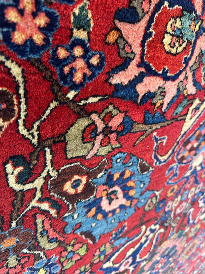 Antique Persian Bakhtiari Rug – Timeless Masterpiece 8'6" x 13'2" - Nuvé