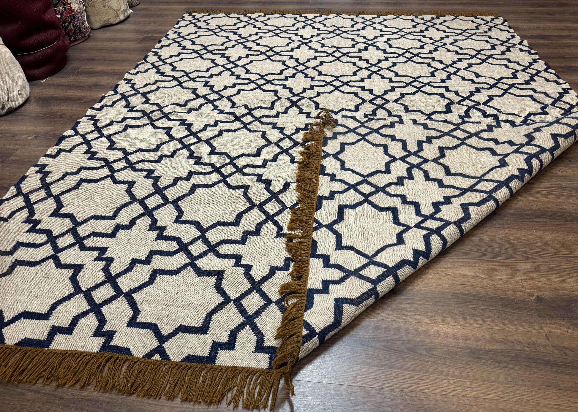 Indian Kilim Rug 8x10, Oat and Navy Blue, Dhurrie Carpet, Handmade, Wool - Nuvé