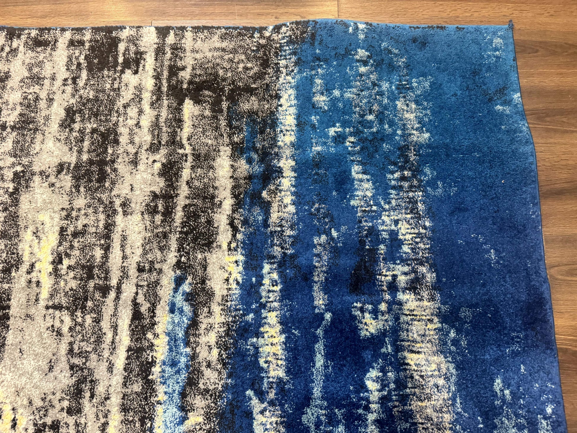 Modern Abstract Blue Area Rug 8x11 ft - Nuvé