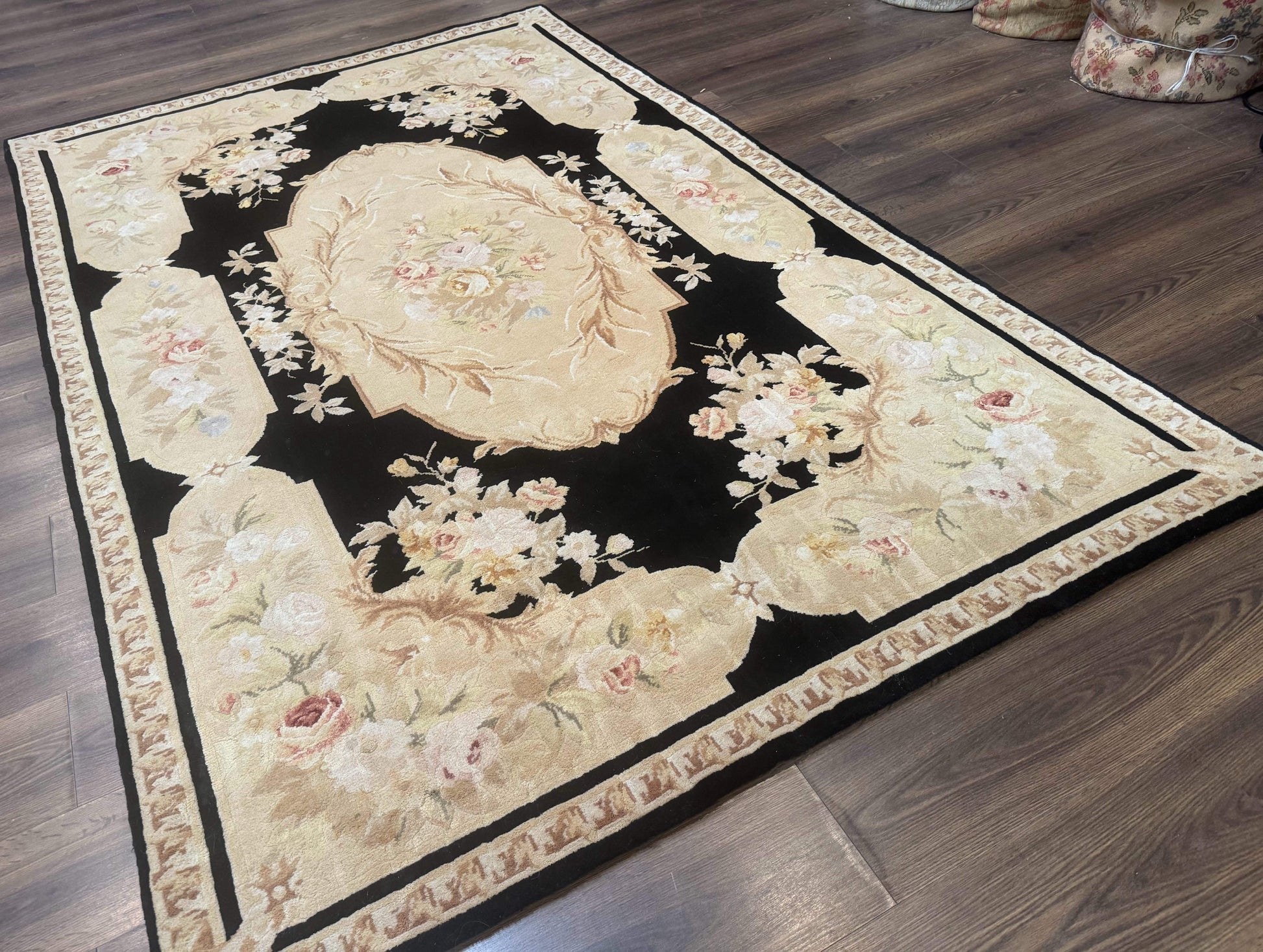 Chinese Aubusson Rug 6x9, Wool Pile, Black, Floral, Elegant - Nuvé