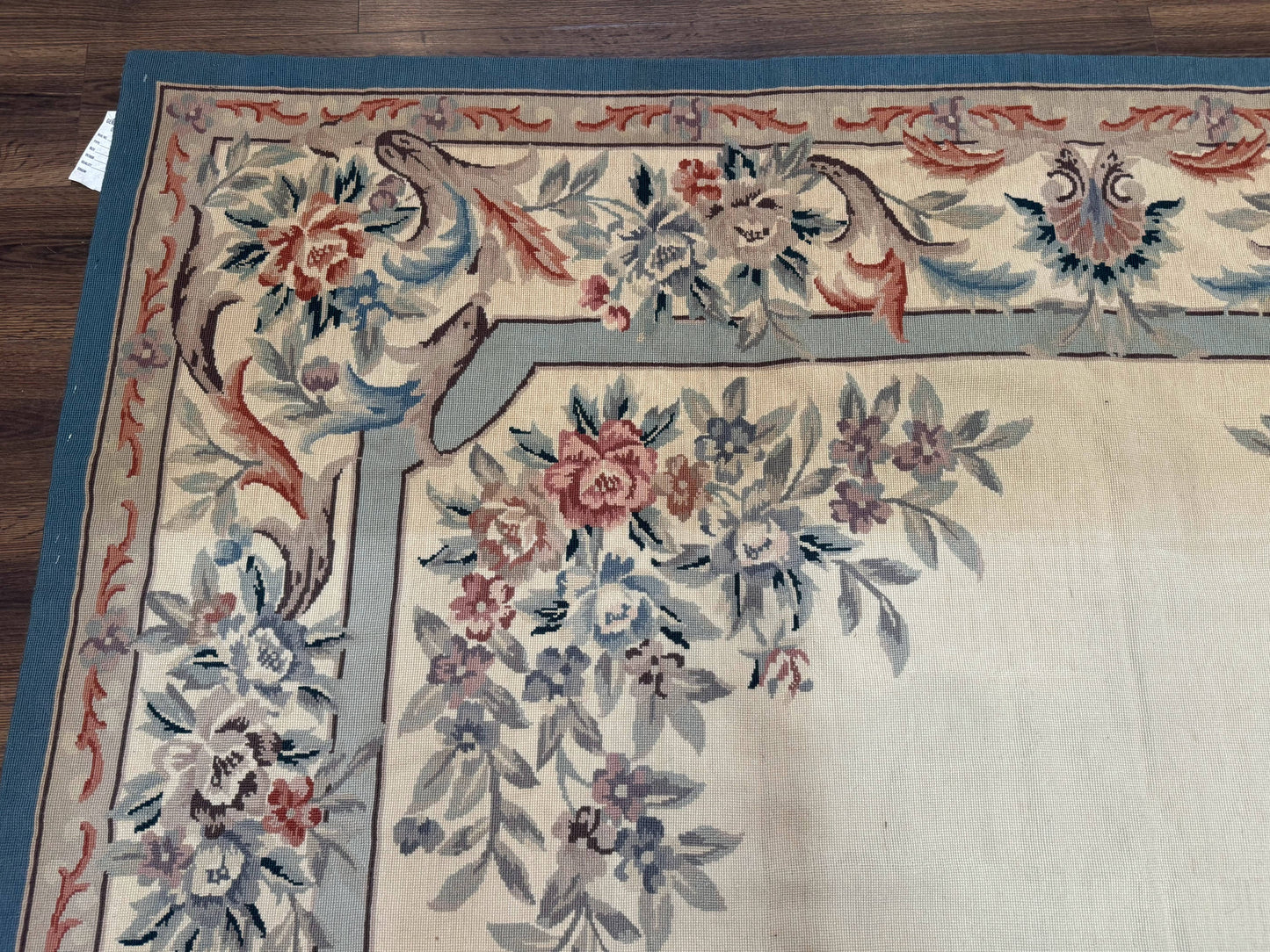 Ivory Needlepoint Rug 8x10, Wool Handmade Carpet - Nuvé