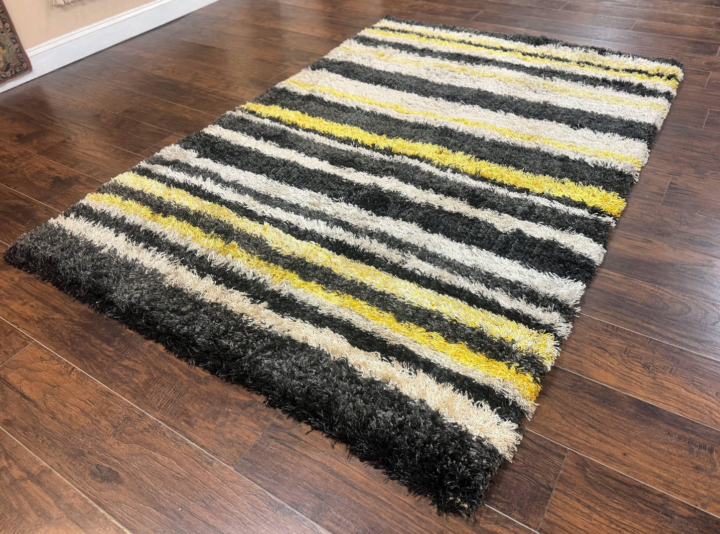 Shag Rug 5x8, Yellow Ivory Charcoal, Contemporary - Nuvé