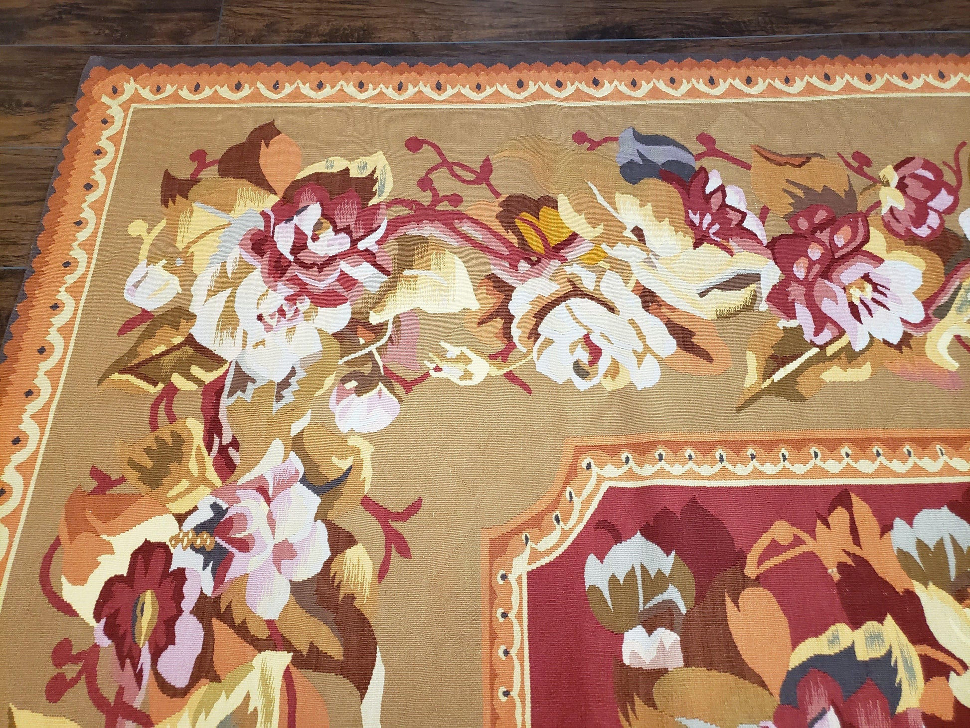 Vintage Chinese Aubusson Savonnerie Flat Pile Rug 9.9 x 14.5 Wool Handwoven Red & Khaki Large Flowers Rug 9x14 - 10x15 Michaelian Kolhberg - Nuvé